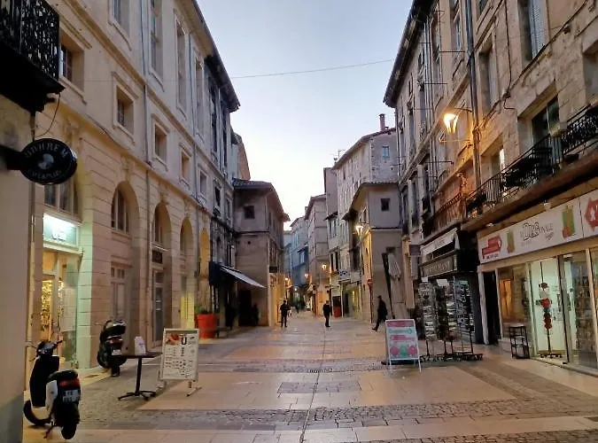 T2-Avignon - Centre Historique